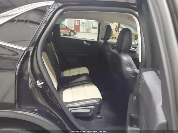 1FMCU9J94NUA13638 2022 FORD ESCAPE - Image 8