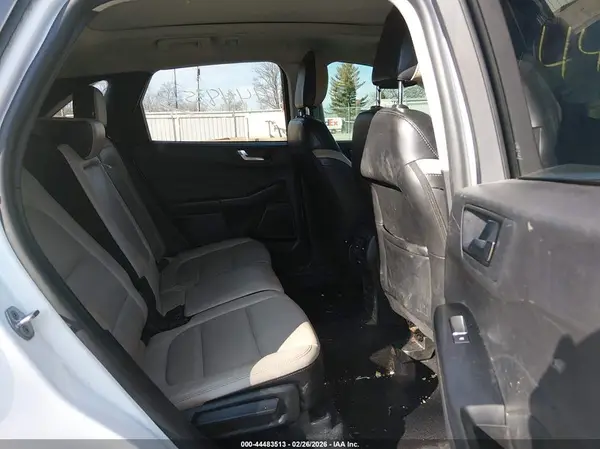 1FMCU9J94NUA76447 2022 FORD ESCAPE - Image 8