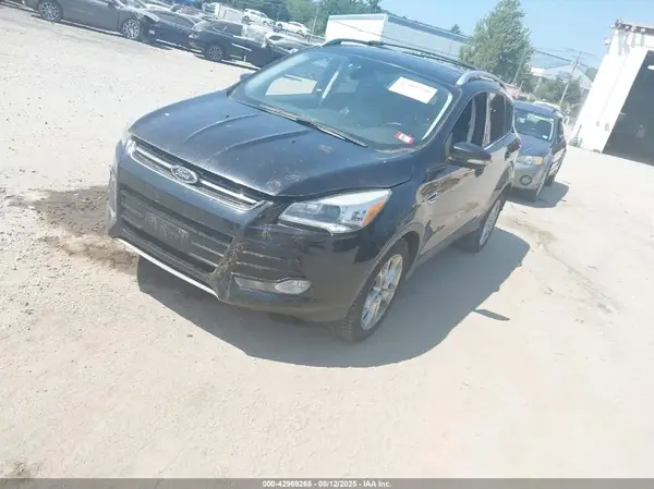 1FMCU9J95GUA72135 2016 FORD ESCAPE - Image 2