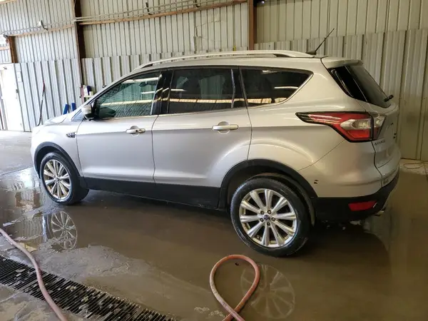1FMCU9J95HUA02877 2017 FORD ESCAPE - Image 2
