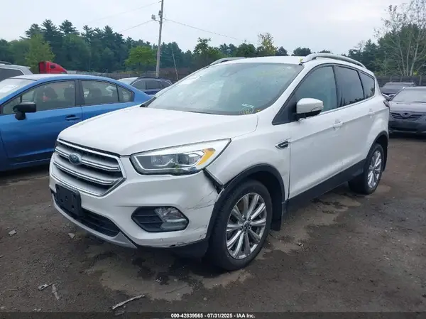 1FMCU9J95HUA35281 2017 FORD ESCAPE - Image 2