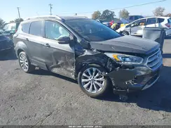 1FMCU9J95HUB03899 2017 FORD ESCAPE