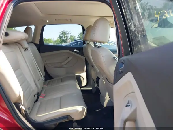 1FMCU9J95HUB25837 2017 FORD ESCAPE - Image 8