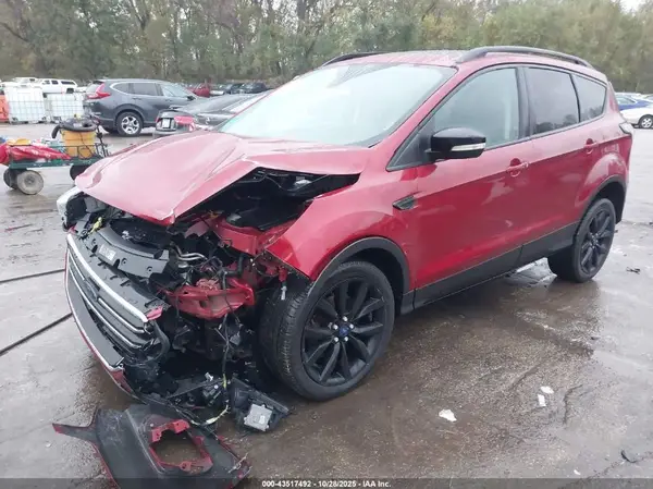 1FMCU9J95HUB71054 2017 FORD ESCAPE - Image 2