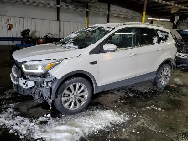 1FMCU9J95HUC35934 2017 FORD ESCAPE - Image 1