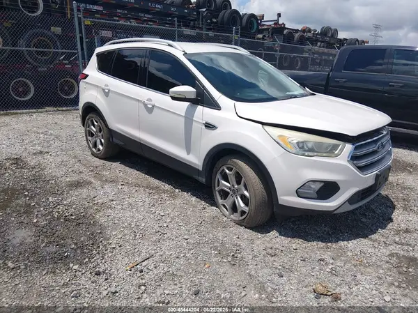 1FMCU9J95HUD07845 2017 FORD ESCAPE - Image 1