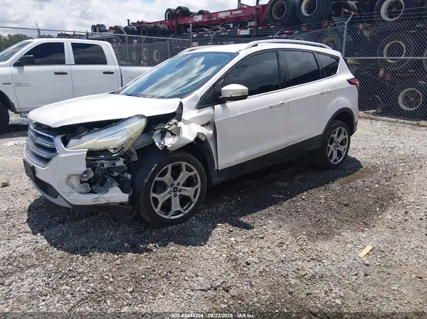 1FMCU9J95HUD07845 2017 FORD ESCAPE - Image 2