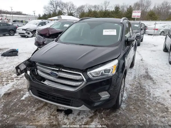 1FMCU9J95HUF04644 2017 FORD ESCAPE - Image 2