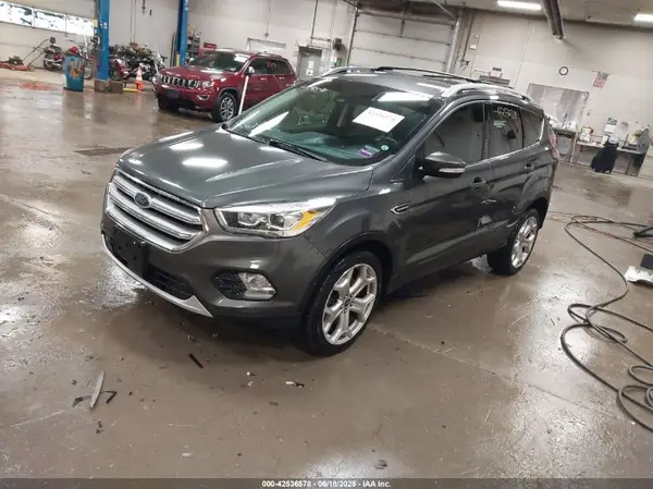 1FMCU9J95HUF10735 2017 FORD ESCAPE - Image 2
