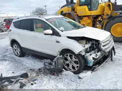 1FMCU9J95JUA05364 2018 FORD ESCAPE