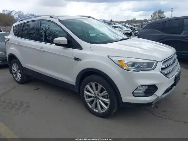 1FMCU9J95JUA55830 2018 FORD ESCAPE - Image 1