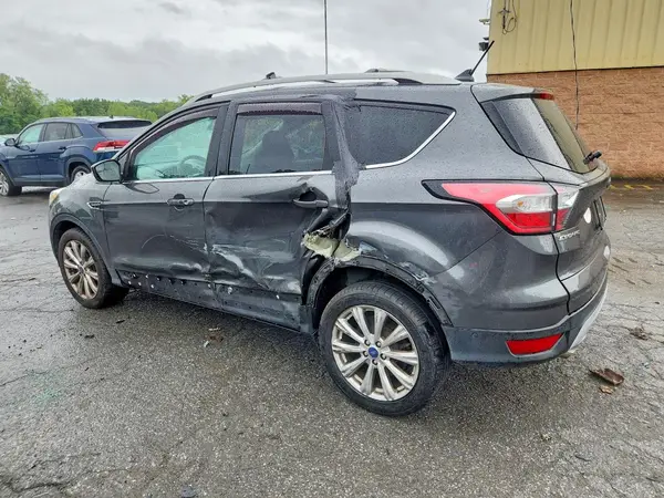 1FMCU9J95JUA68593 2018 FORD ESCAPE - Image 2