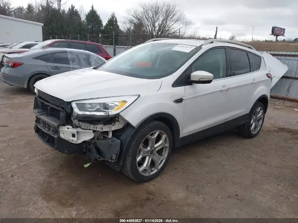 1FMCU9J95JUA99343 2018 FORD ESCAPE - Image 2