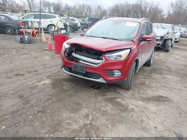 1FMCU9J95JUB06842 2018 FORD ESCAPE - Image 2