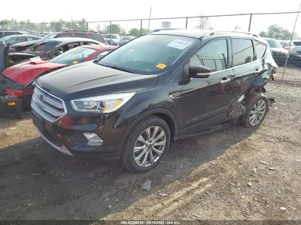 1FMCU9J95JUB30803 2018 FORD ESCAPE - Image 2