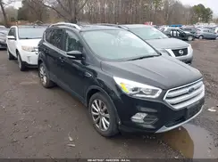 1FMCU9J95JUB33586 2018 FORD ESCAPE