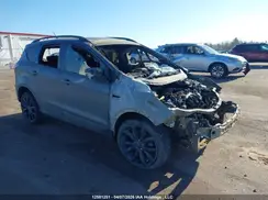 1FMCU9J95JUC21389 2018 FORD ESCAPE
