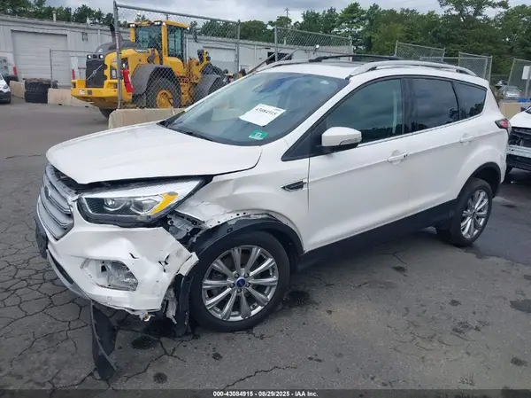 1FMCU9J95JUD12078 2018 FORD ESCAPE - Image 2