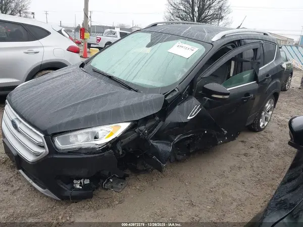 1FMCU9J95JUD15790 2018 FORD ESCAPE - Image 2