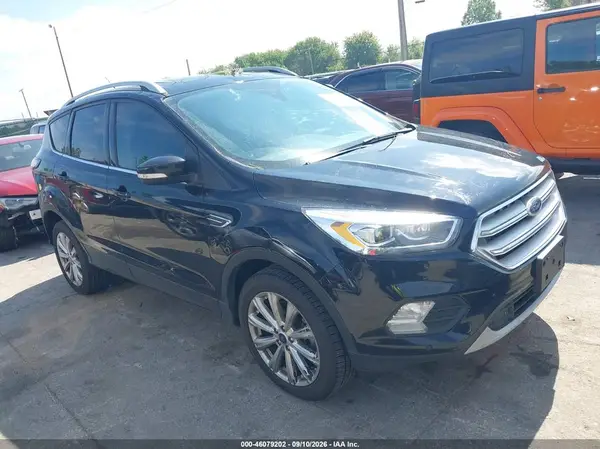 1FMCU9J95JUD27227 2018 FORD ESCAPE - Image 1