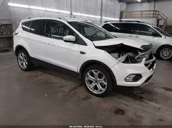 1FMCU9J95JUD61748 2018 FORD ESCAPE