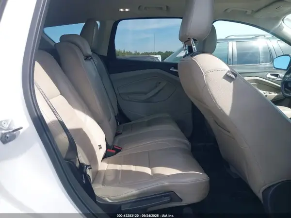 1FMCU9J95KUA12574 2019 FORD ESCAPE - Image 8