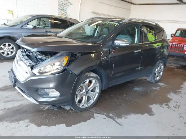 1FMCU9J95KUA19816 2019 FORD ESCAPE - Image 2
