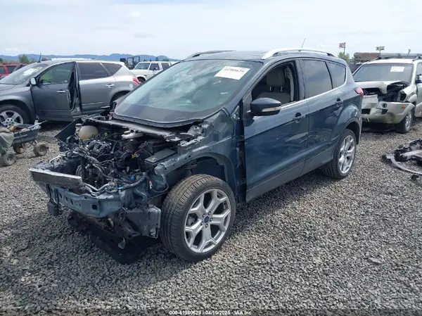 1FMCU9J95KUC05369 2019 FORD ESCAPE - Image 2