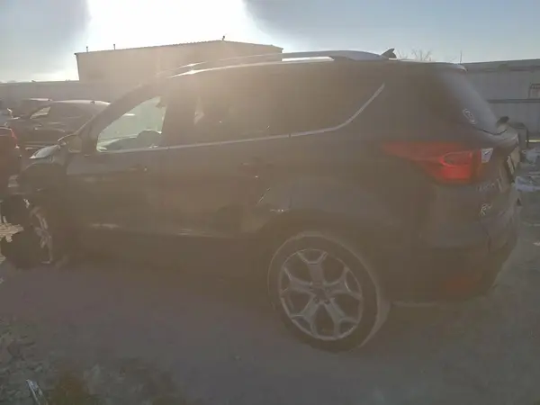 1FMCU9J95KUC32779 2019 FORD ESCAPE - Image 2
