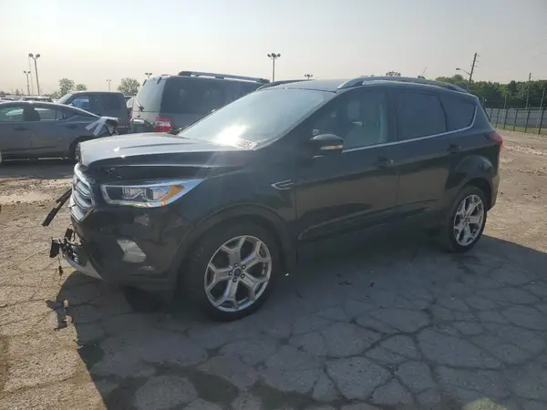 1FMCU9J95KUC33365 2019 FORD ESCAPE - Image 1