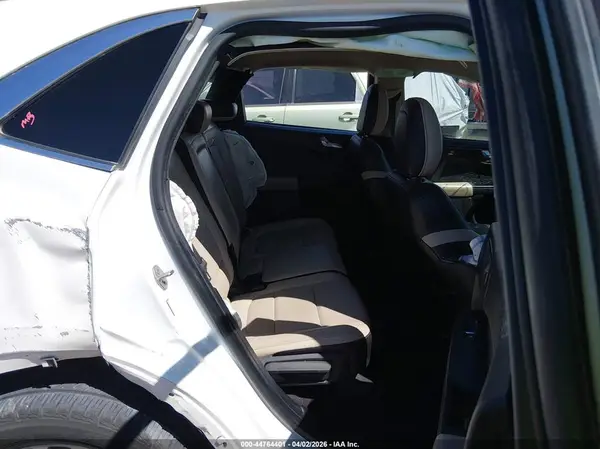 1FMCU9J95LUA34365 2020 FORD ESCAPE - Image 8