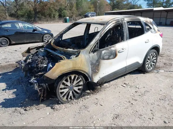1FMCU9J95LUB15284 2020 FORD ESCAPE - Image 2