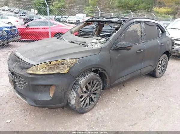 1FMCU9J95LUB42775 2020 FORD ESCAPE - Image 2