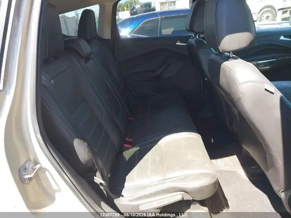 1FMCU9J96HUA05741 2017 FORD ESCAPE - Image 8