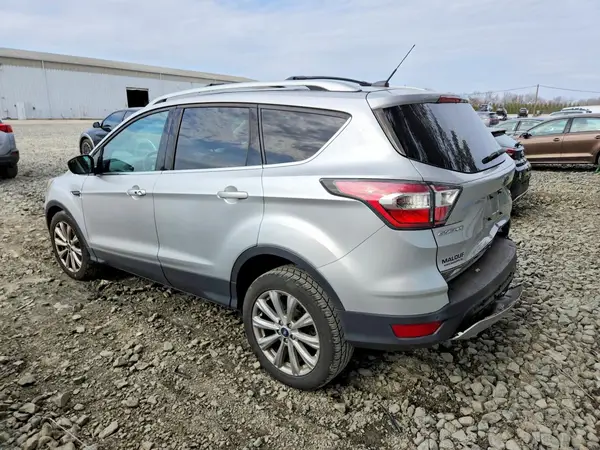1FMCU9J96HUA07389 2017 FORD ESCAPE - Image 2