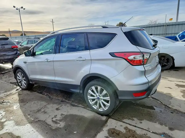 1FMCU9J96HUA32244 2017 FORD ESCAPE - Image 2