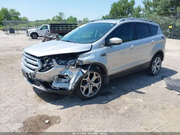 1FMCU9J96HUA67902 2017 FORD ESCAPE - Image 2