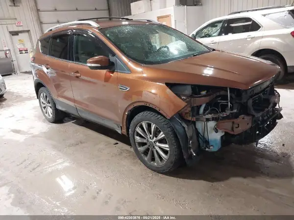 1FMCU9J96HUA74171 2017 FORD ESCAPE - Image 1