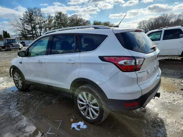 1FMCU9J96HUA74400 2017 FORD ESCAPE - Image 2