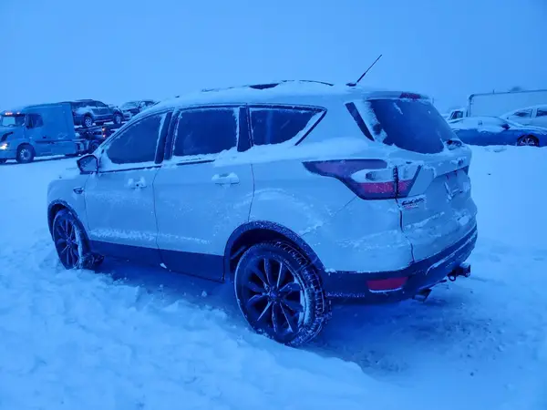 1FMCU9J96HUA92914 2017 FORD ESCAPE - Image 2