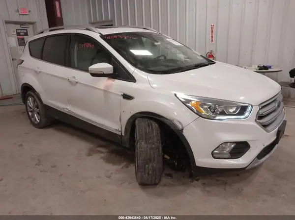 1FMCU9J96HUB13454 2017 FORD ESCAPE - Image 1