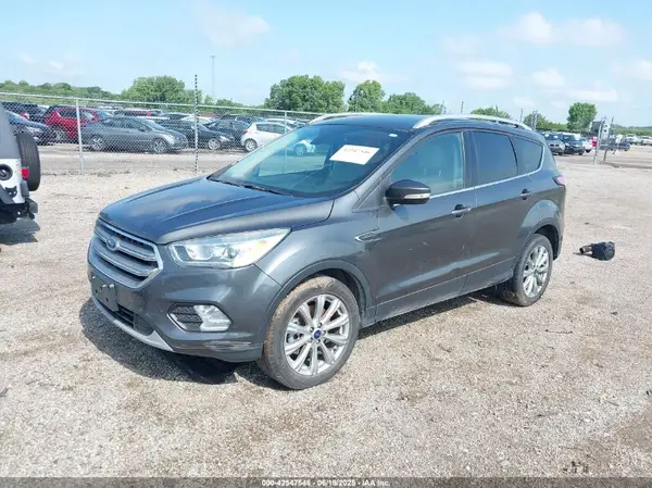 1FMCU9J96HUB65330 2017 FORD ESCAPE - Image 2