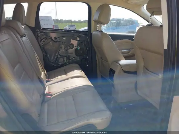 1FMCU9J96HUB65330 2017 FORD ESCAPE - Image 8