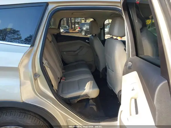 1FMCU9J96HUB91281 2017 FORD ESCAPE - Image 8