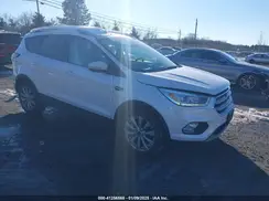 1FMCU9J96HUC07656 2017 FORD ESCAPE