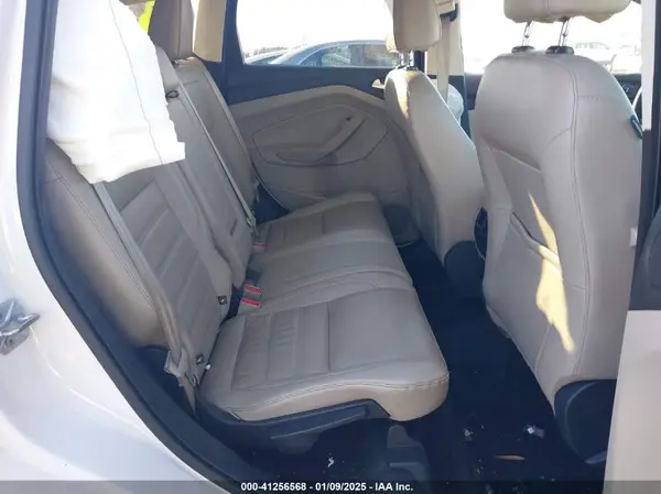 1FMCU9J96HUC07656 2017 FORD ESCAPE - Image 8
