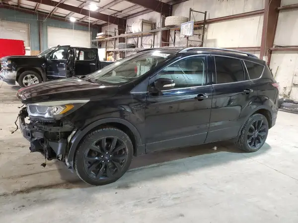 1FMCU9J96HUC13585 2017 FORD ESCAPE - Image 1