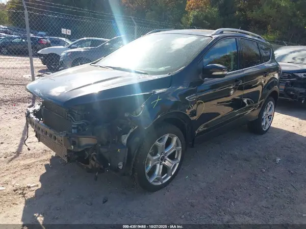 1FMCU9J96HUC94393 2017 FORD ESCAPE - Image 2