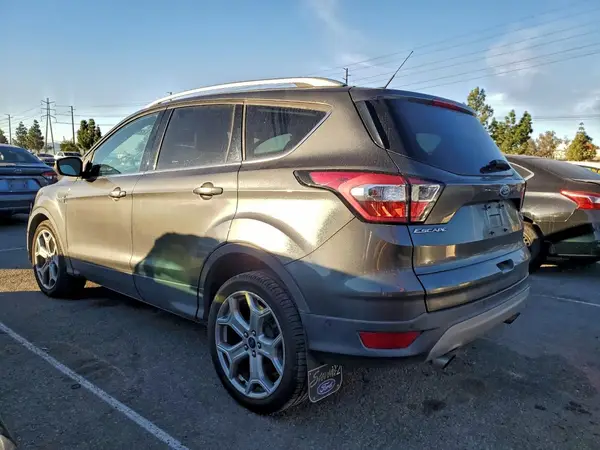 1FMCU9J96HUD32947 2017 FORD ESCAPE - Image 2