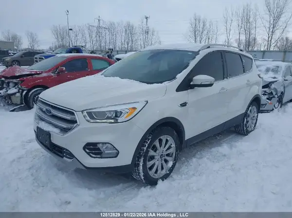 1FMCU9J96HUD70498 2017 FORD ESCAPE - Image 2